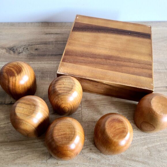 Set of 6 Vintage Handmade Wooden Cups on Tray. - Picture 5 of 8